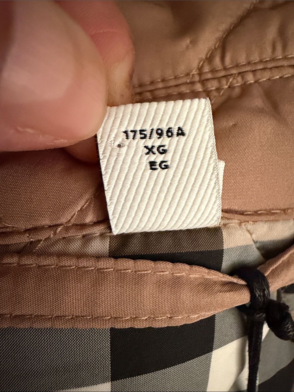 Burberry Quilted Double-Breasted Coat in Mauve - Picture 10 of 17